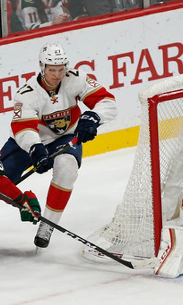 Dubnyk, 5 goal scorers push Wild over Panthers 5-1 (Dec 13, 2016)